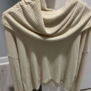 Show me your mumu sweater.